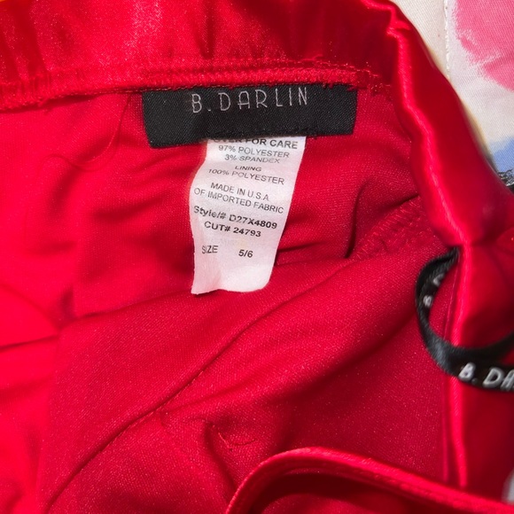 Red Dress - Picture 2 of 8